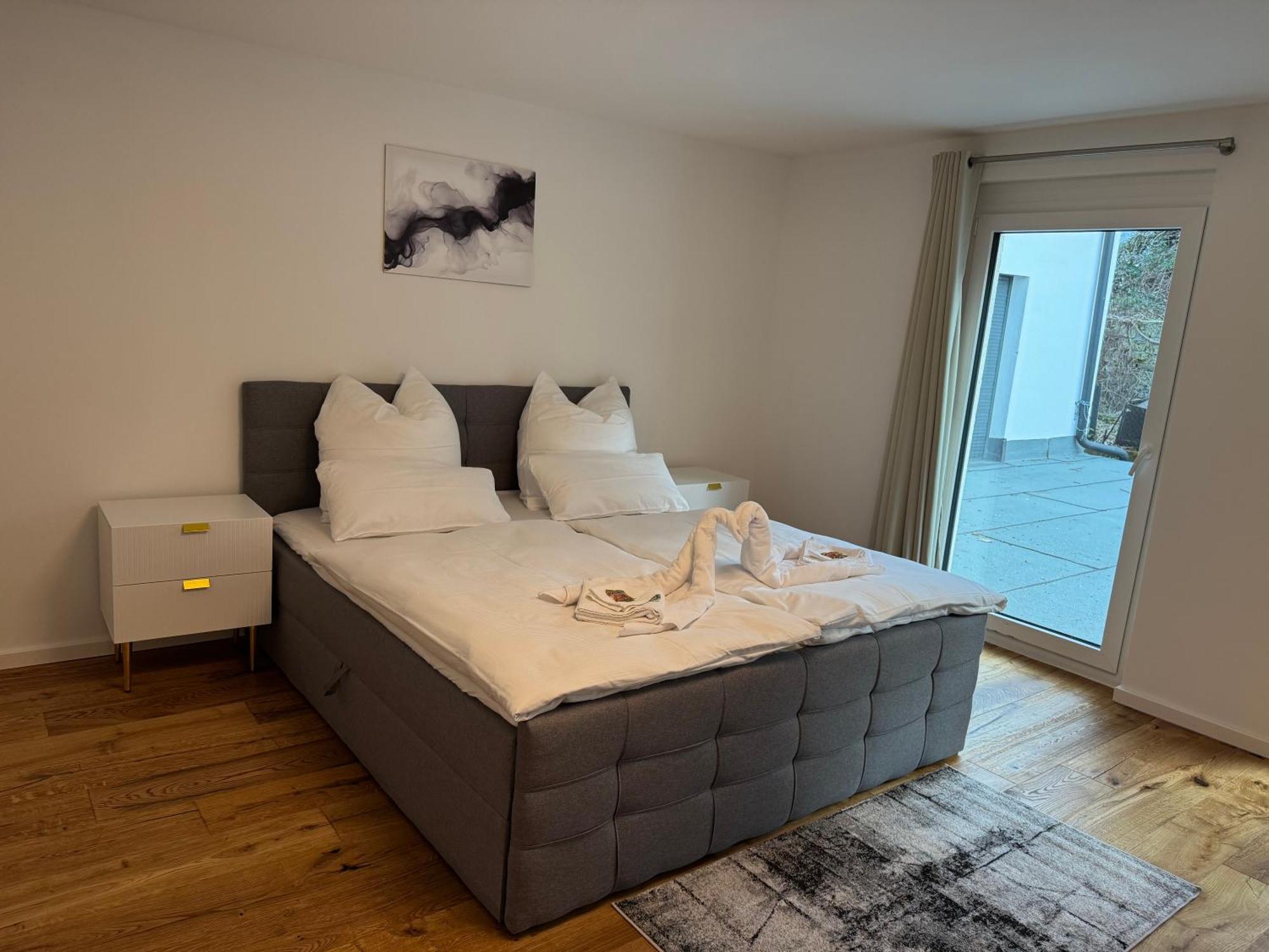 Prestige Apartments - Urban Lofts รอยท์ลิงเงน ภายนอก รูปภาพ