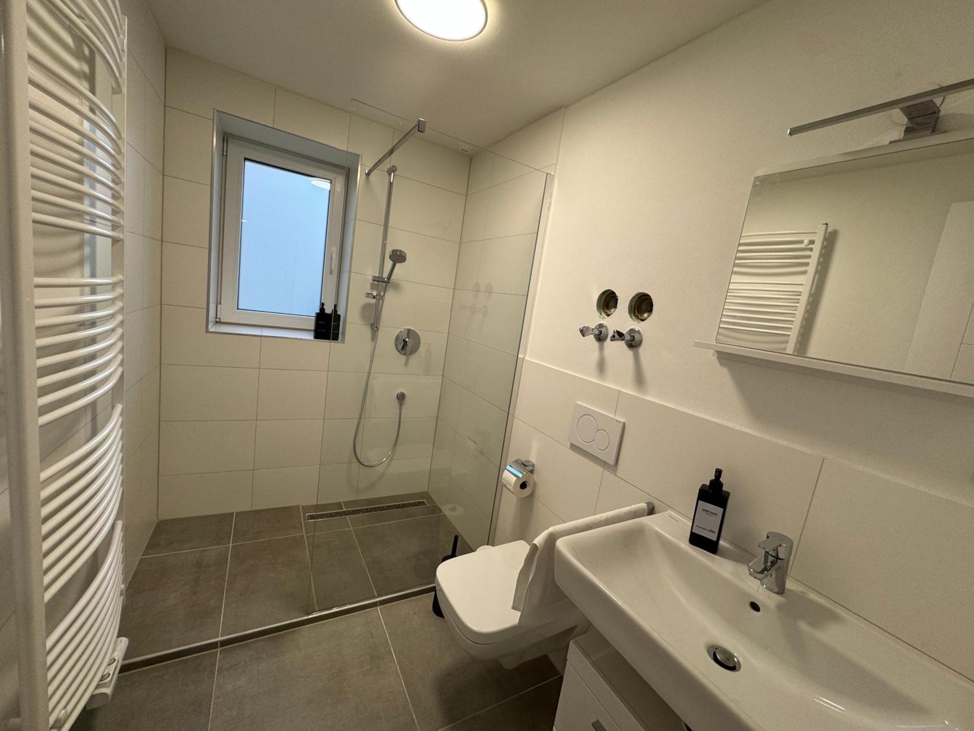 Prestige Apartments - Urban Lofts รอยท์ลิงเงน ภายนอก รูปภาพ
