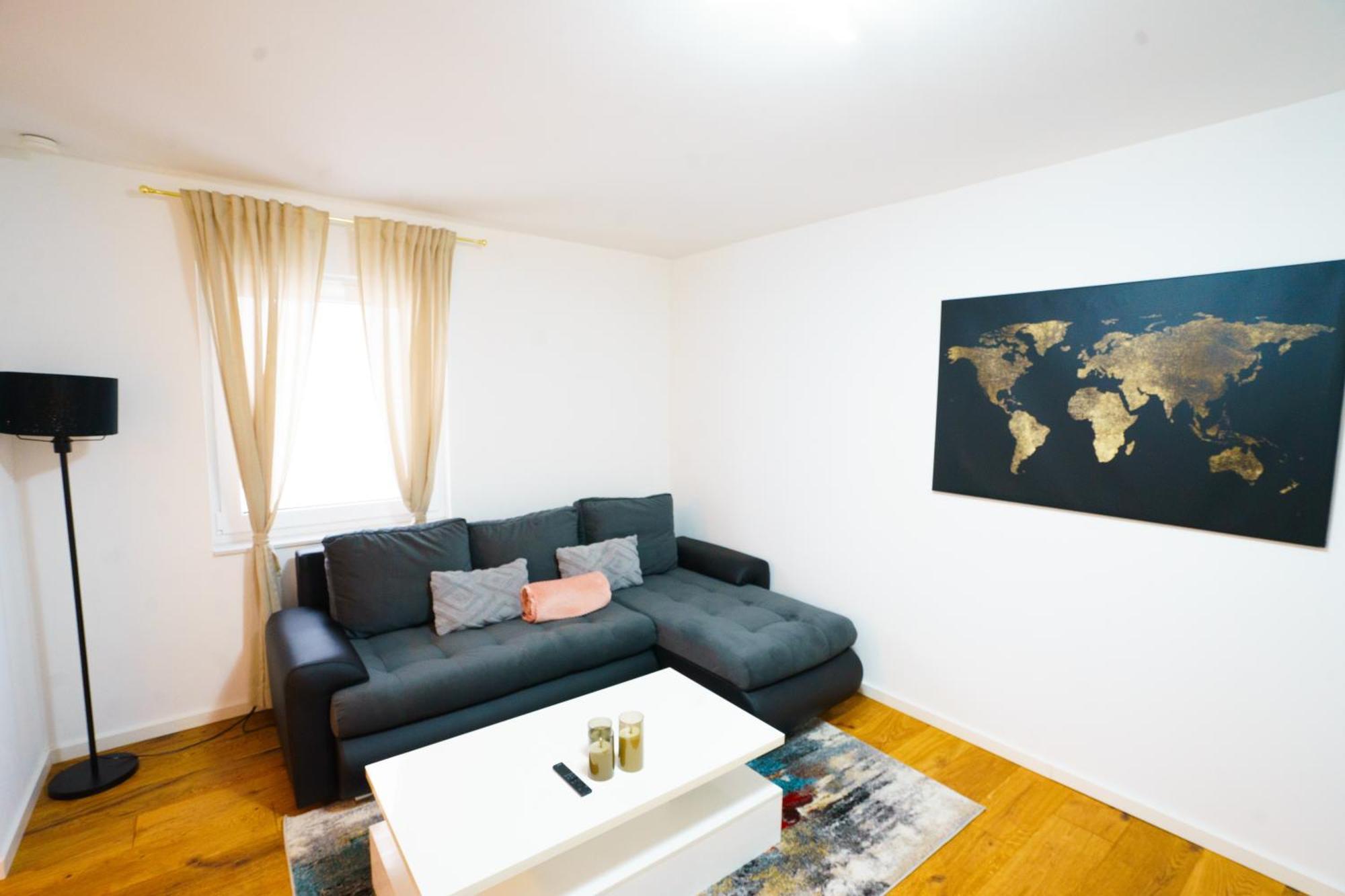 Prestige Apartments - Urban Lofts รอยท์ลิงเงน ภายนอก รูปภาพ